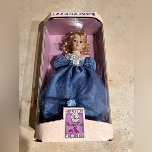 porcelain doll blue dress Dollhouse Victorian Poseable Green Lace 1:12 Scale Woman Elegant Vintage Porcelain Doll, Blue
